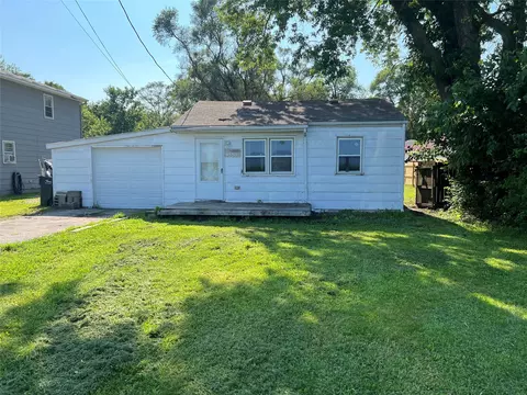4880 NE 31st St, Des Moines, IA 50317