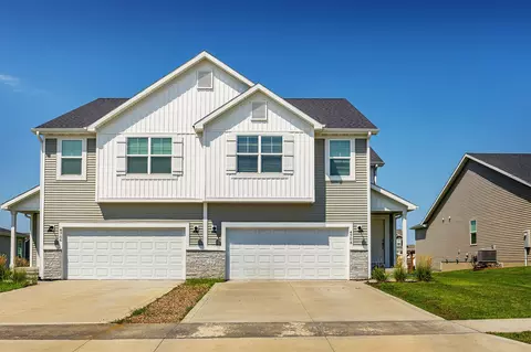 4708 172nd St, Urbandale, IA 50323