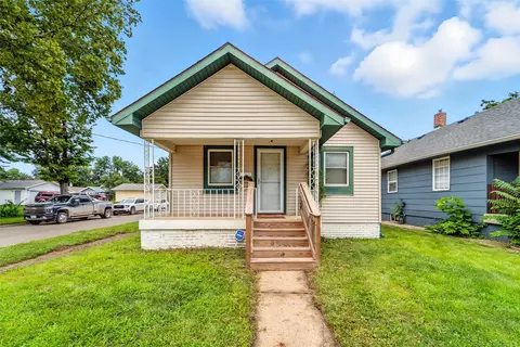2400 Lyon St, Des Moines, IA 50317