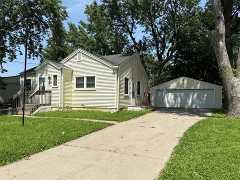 2622 John Patterson Rd, Des Moines, IA 50317