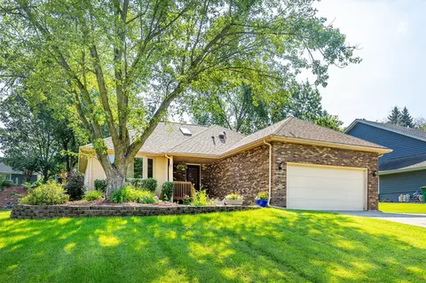 1406 N B St, Indianola, IA 50125