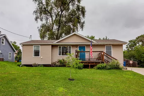 919 Titus Ave, Des Moines, IA 50315