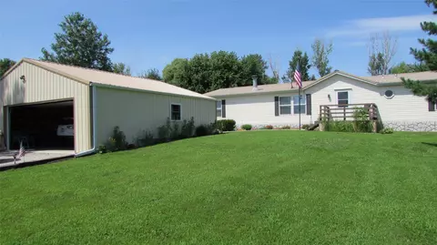 1851 Highway T15 Hwy, Knoxville, IA 50138