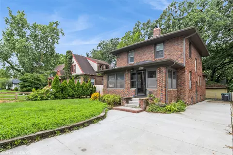 1310 47th St, Des Moines, IA 50311