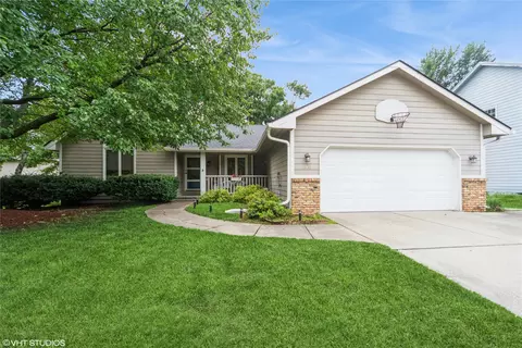 4608 83rd St, Urbandale, IA 50322