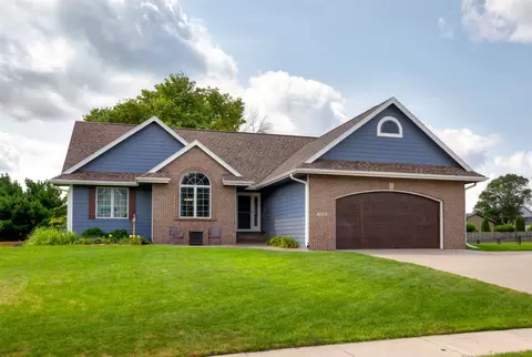 3606 SW Greenwood St, Ankeny, IA 50023