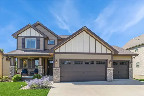 120 NE Fox Run Trl, Waukee, IA 50263