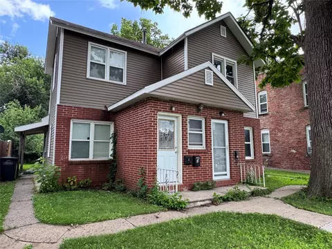 1315 E 12th St, Des Moines, IA 50316