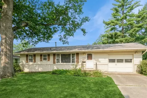411 N J St, Indianola, IA 50125