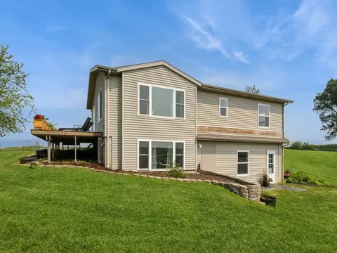 10746 S 104th Ave E, Sully, IA 50251