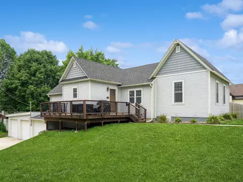 103 N Iowa St, Colfax, IA 50054