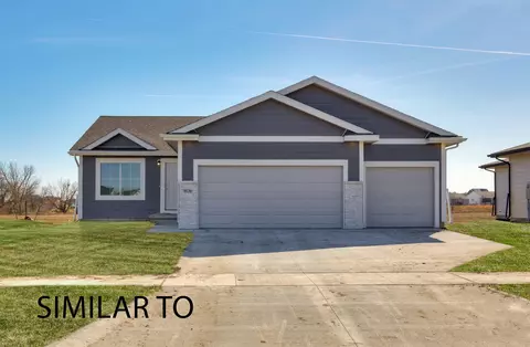 1224 Featherstone Ave NE, Bondurant, IA 50035