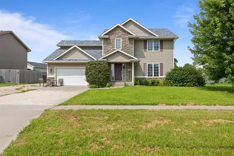 1006 5th Ave NW, Altoona, IA 50009