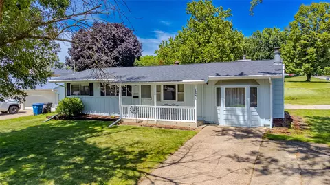 1605 Frazier Ave, Des Moines, IA 50315