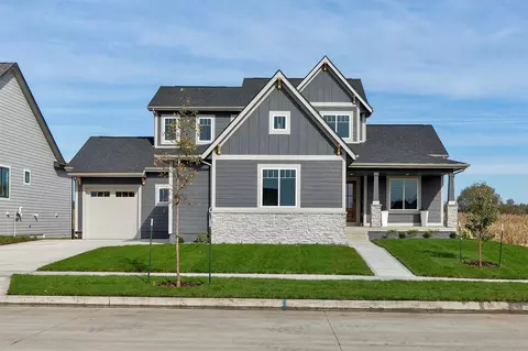 4031 N Callison Ave, Cumming, IA 50061