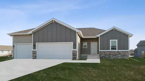 2505 Butler Dr, Adel, IA 50003