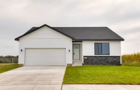 1927 20th Ave SE, Altoona, IA 50009