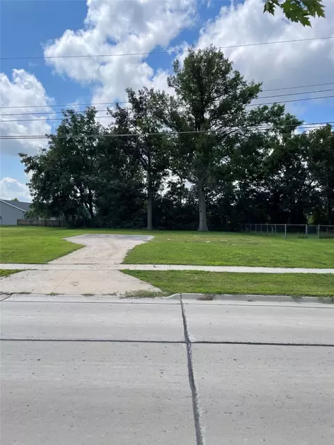 1432 Davis Ave, Grinnell, IA 50112