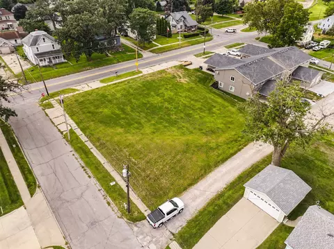 1000 1st Ave W, Newton, IA 50208