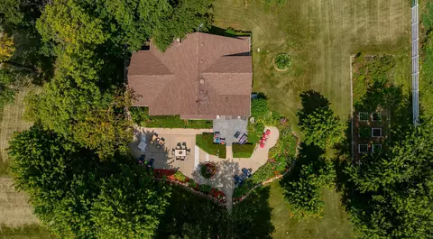 1310 Prairieview Ave, Van Meter, IA 50261