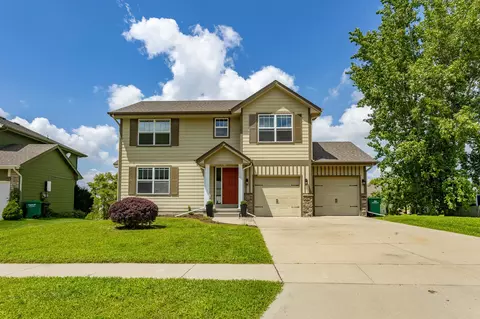 2010 SE Clover Ridge Dr, Ankeny, IA 50021