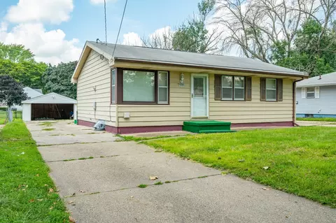 1420 Mccormick St, Des Moines, IA 50316