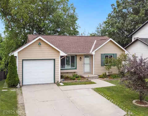 2518 SE 18th St, Des Moines, IA 50320