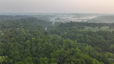 0000 Hogback Bridge Rd, Winterset, IA 50273