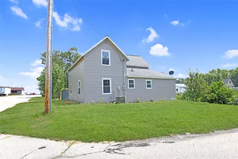 107 W Market St, Laurel, IA 50141