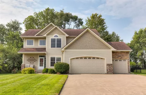8170 Century Dr, West Des Moines, IA 50266
