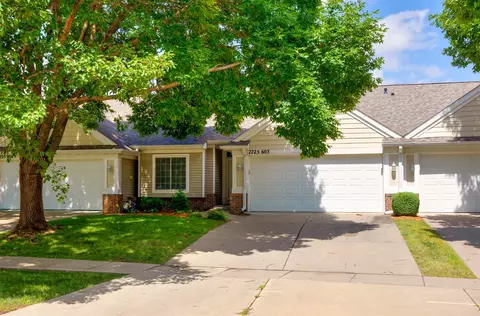 7725 Wistful Vista Dr #603, West Des Moines, IA 50266