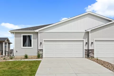 1582 Foxtail Dr SE, Altoona, IA 50009