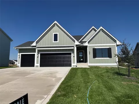 55 NW Ashley Ct, Waukee, IA 50263