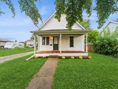 313 W Broadway St, Colfax, IA 50054