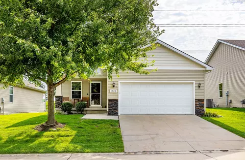 4523 143rd St, Urbandale, IA 50323