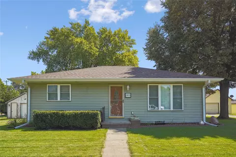 303 5th Ave, Sully, IA 50251