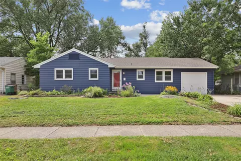 504 21st St, West Des Moines, IA 50265