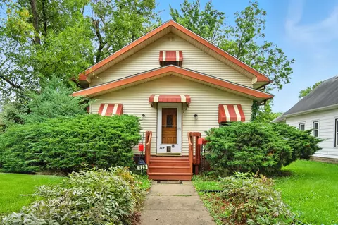 329 3rd St, West Des Moines, IA 50265