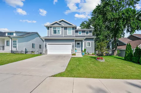 1600 E 17th St, Norwalk, IA 50211