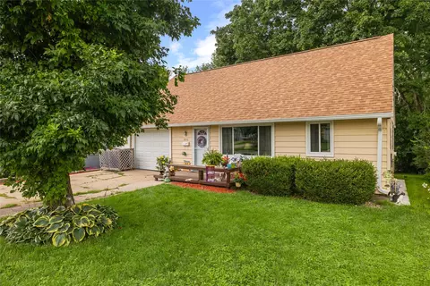 7206 SW 14th St, Des Moines, IA 50315