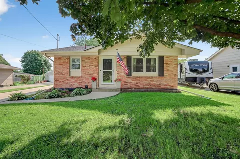 5817 SW 13th Pl, Des Moines, IA 50315