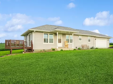 4033 W 102nd St N, Colfax, IA 50054