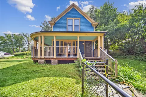 108 S Walnut St, Colfax, IA 50054