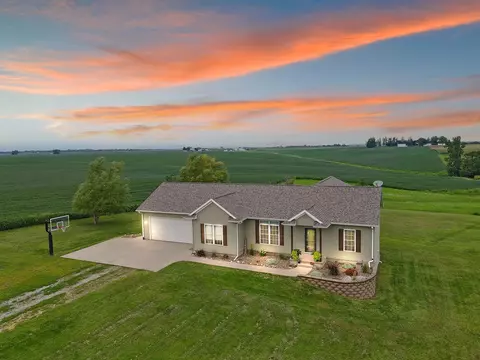 2335 140th St, New Sharon, IA 50207