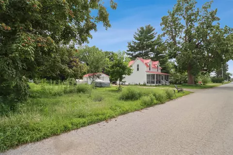 415 Jefferson St, Carlisle, IA 50047