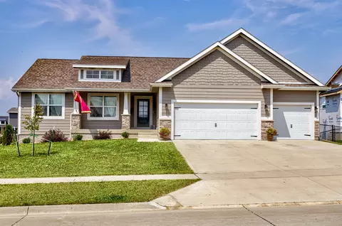 536 Wicker Dr, Huxley, IA 50124