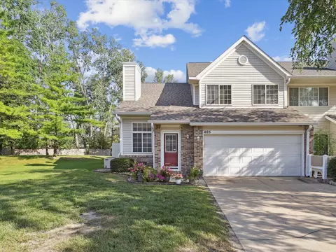 150 S Prairie View Dr #405, West Des Moines, IA 50266