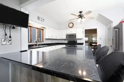 2309 1st Ave, Perry, IA 50220