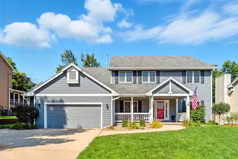 205 S 29th St, West Des Moines, IA 50265