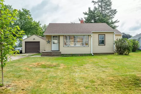 305 S Jeffrey St, Le Grand, IA 50142